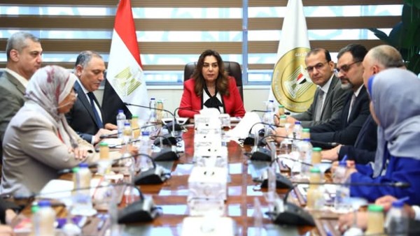  الدكتورة منال عوض
