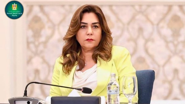  الدكتورة منال عوض