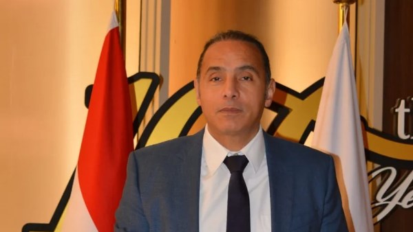 الدكتور إسلام عزام