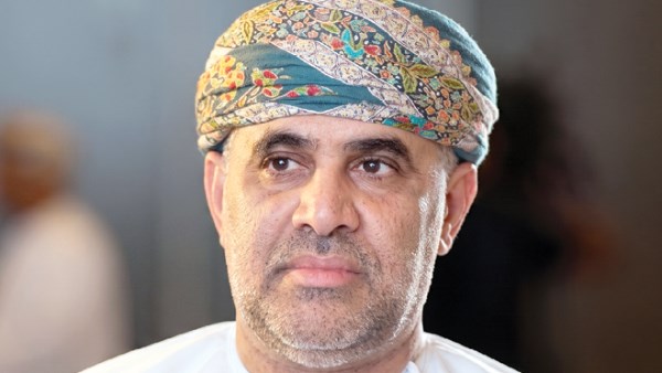 وزير الإسكان العُماني