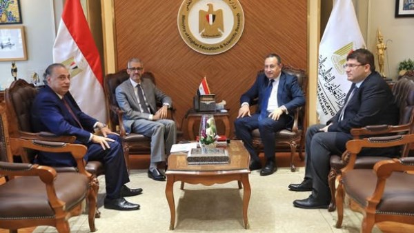 قنصوة يلتقي مدير «الألكسو»