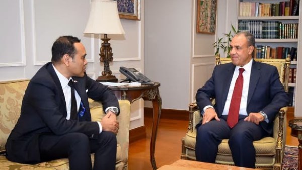 بدر عبد العاطى