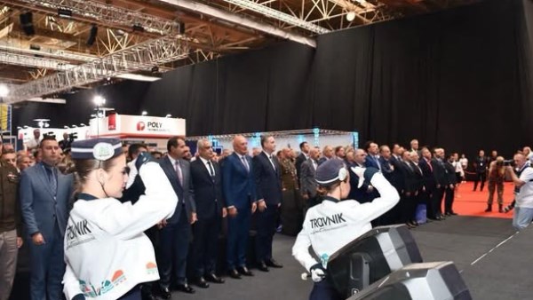 وزير الدولة للإنتاج الحربي يشارك في افتتاح معرض الدفاع الأول بالبوسنة والهرسك