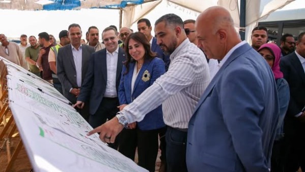 وزيرة الإسكان توجه بالالتزام بالجداول الزمنية لمشروعات العبور الجديدة