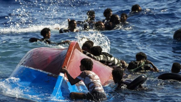 الخارجية تتابع غرق قارب هجرة أمام السواحل اليونانية.. إنقاذ 51 شخصًا بينهم 16 مصريًا