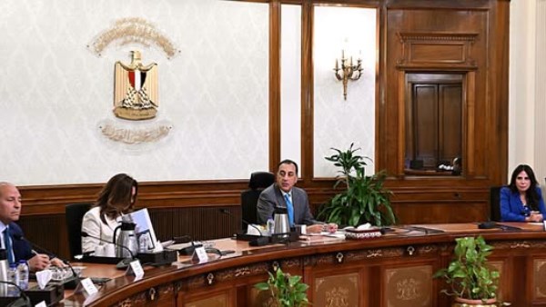 مدبولي يتابع خطة «تخضير القاهرة الكبرى» وزيادة المساحات الخضراء