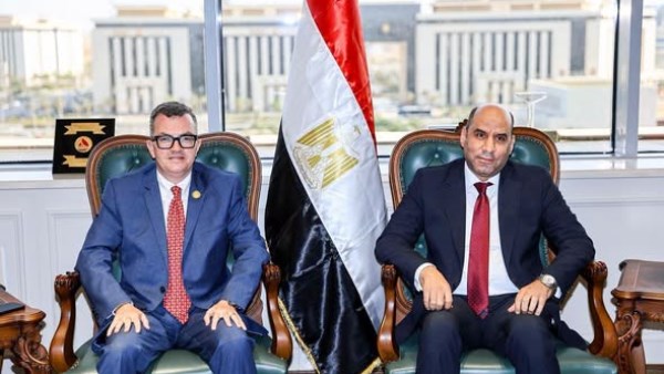 وزيرا العمل والتخطيط