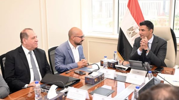 وزير الصناعة