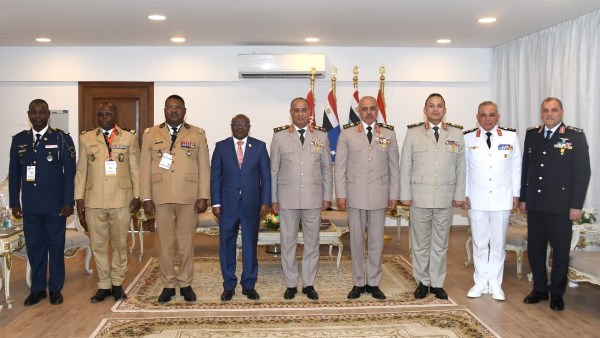 وزير الدفاع