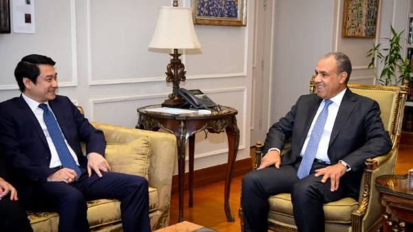 وزير الخارجية