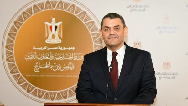  السفير نادر زكي