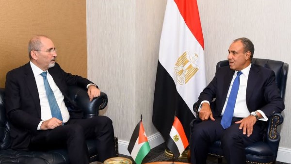وزير الخارجية 