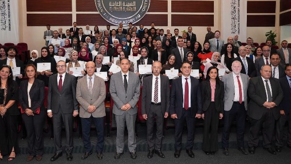 برنامج التدريب الصيفي لطلاب الجامعات